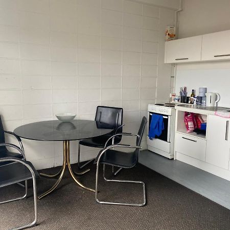 Downtown Backpackers & Accommodation Nelson Exteriör bild